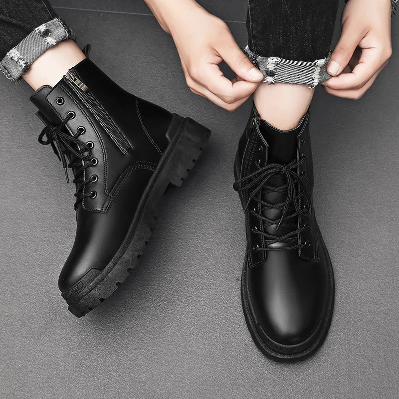 Bota Masculina em Couro Azzara AZ28
